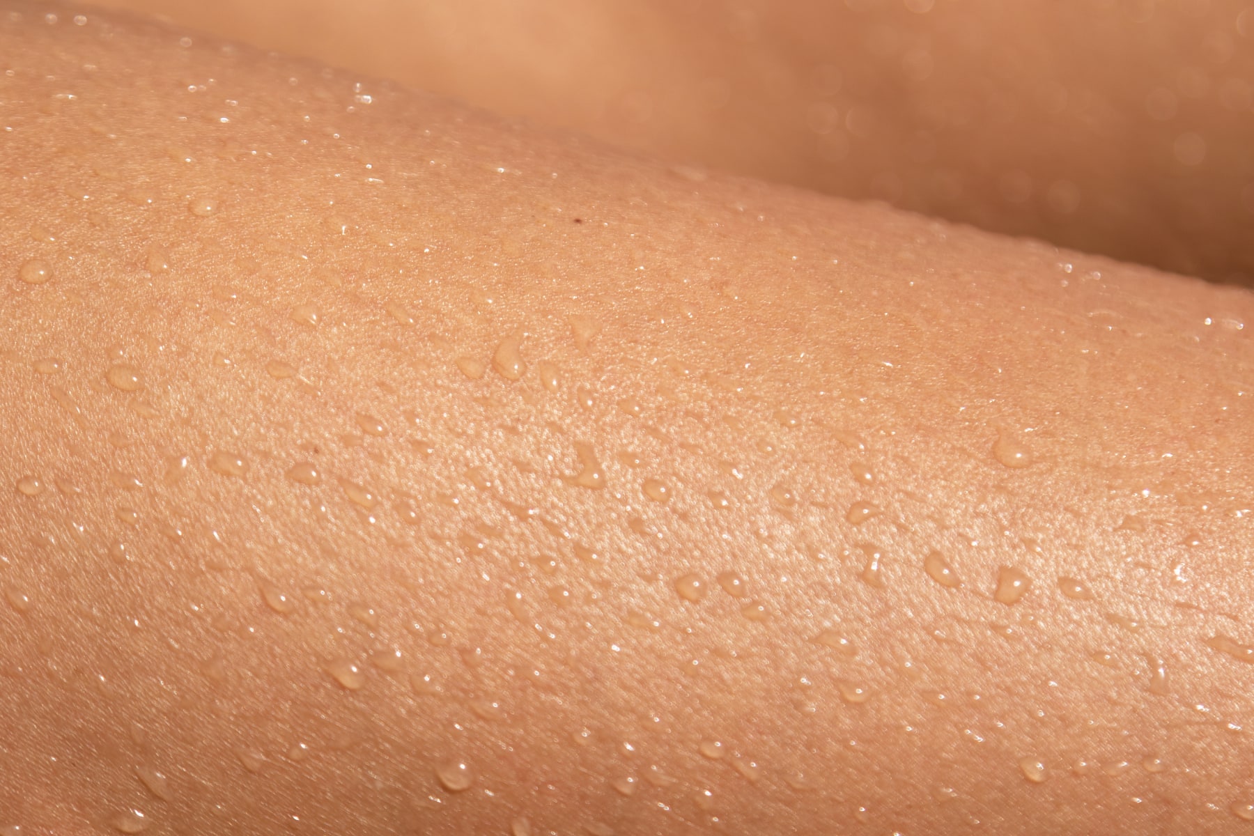 Piel hidratada y regenerada gracias al tratamiento con exosomas en Oneskin-MED